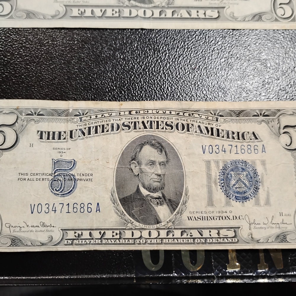 1934 D $5 Dollar Bill Silver Certificate In Good Condition